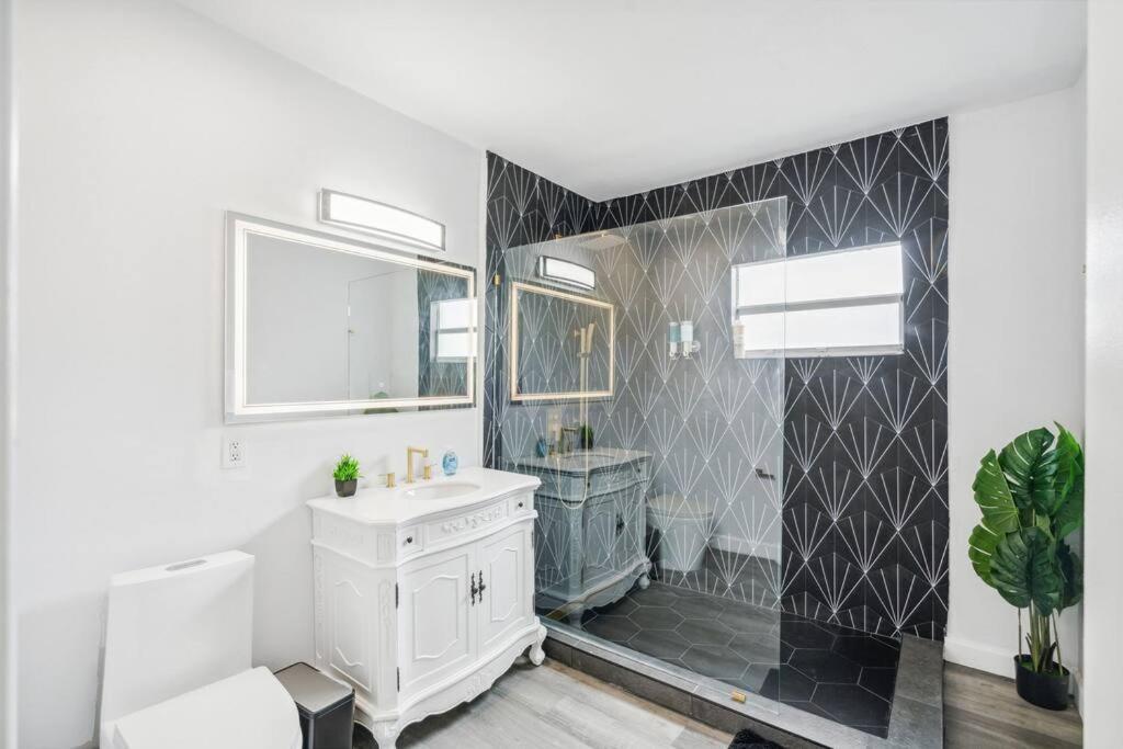 New! Havana Nights Villa ! Walk To Calle Ocho! 迈阿密 外观 照片